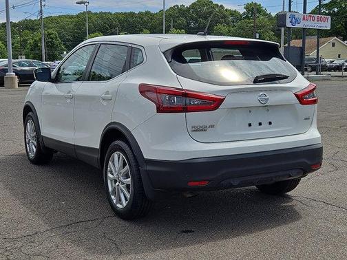 2022 Nissan Rogue Sport S