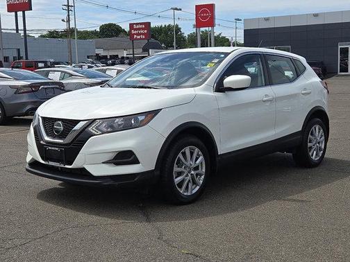 2022 Nissan Rogue Sport S