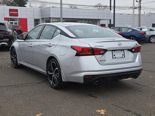 2024 Nissan Altima SR FWD