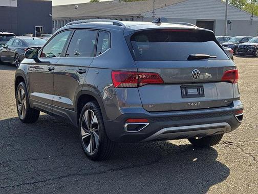 2024 Volkswagen Taos 1.5T SE