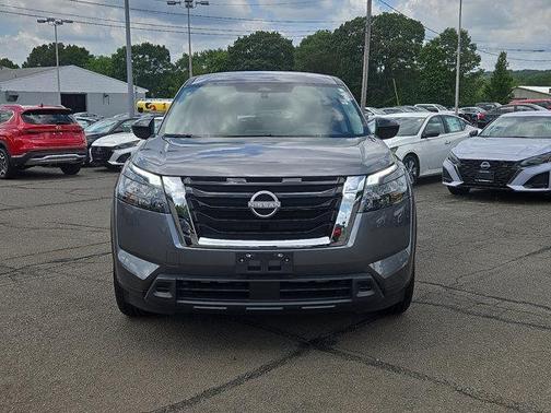 2024 Nissan Pathfinder S 4WD