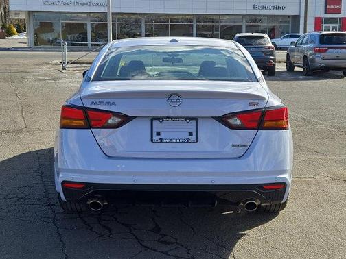 2024 Nissan Altima SR VC-Turbo FWD