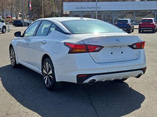 2022 Nissan Altima 2.5 SL
