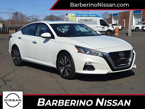 2022 Nissan Altima 2.5 SL