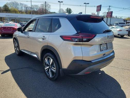 2021 Nissan Rogue SL