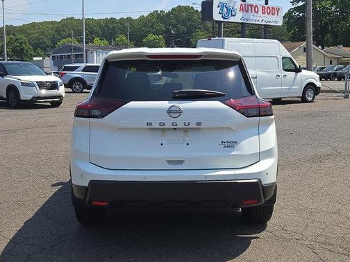 2024 Nissan Rogue S