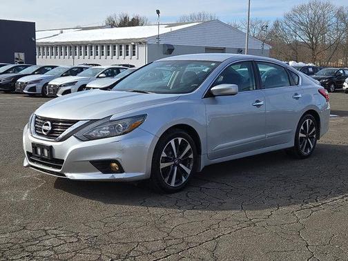 2016 Nissan Altima 2.5 SR