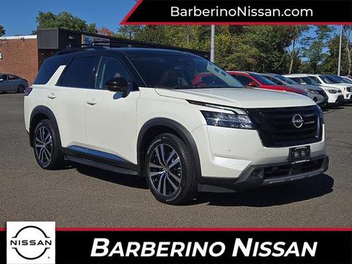2024 Nissan Pathfinder Platinum 4WD