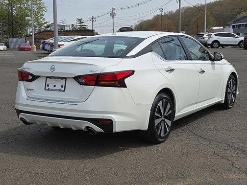 2022 Nissan Altima 2.5 SV