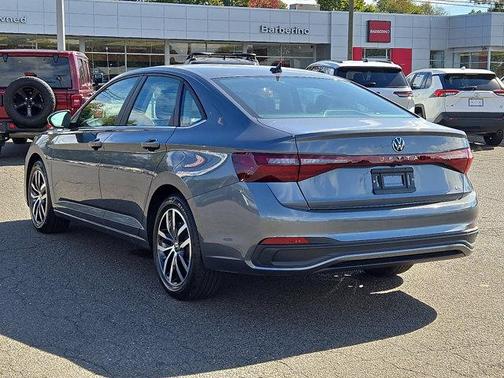 2025 Volkswagen Jetta 1.5T SE