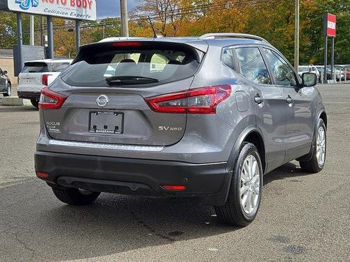 2021 Nissan Rogue Sport SV