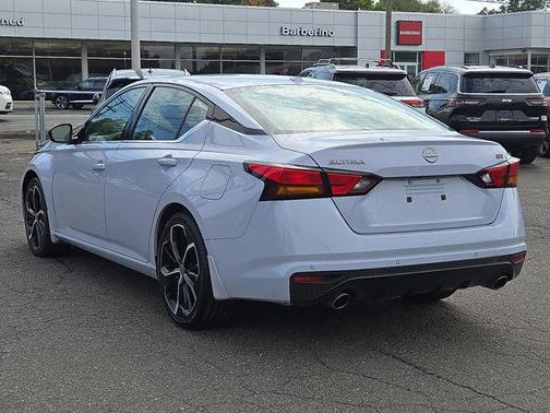 2024 Nissan Altima SR FWD