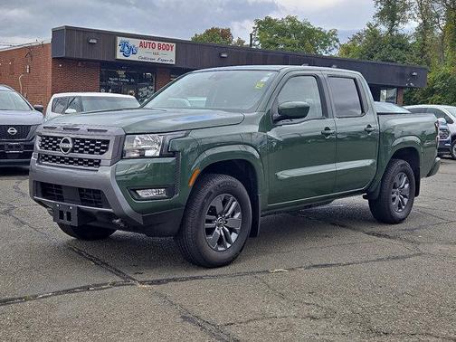 2025 Nissan Frontier SV