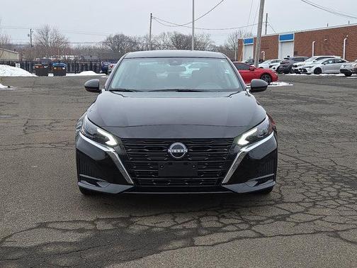 2025 Nissan Altima S FWD