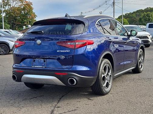 2018 Alfa Romeo Stelvio Ti