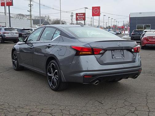 2025 Nissan Altima SR AWD