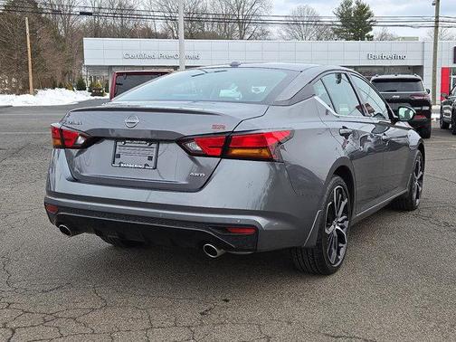 2025 Nissan Altima SR AWD
