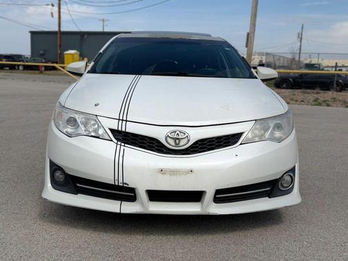 2014 Toyota Camry SE Sport
