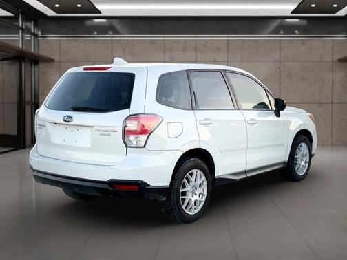 2017 Subaru Forester 2.5i