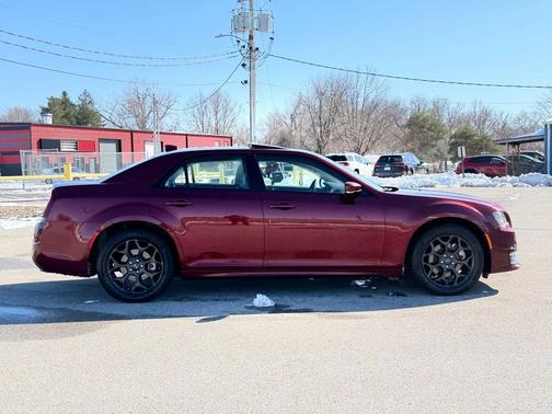 2022 Chrysler 300 Touring