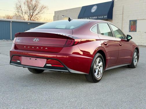 2023 Hyundai SONATA SE