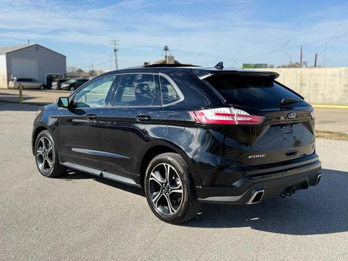2020 Ford Edge ST