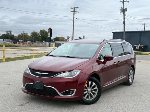 2019 Chrysler Pacifica Touring L
