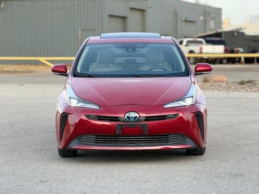 2019 Toyota Prius LE