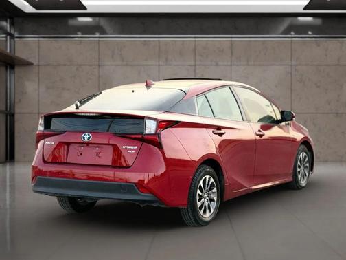 2019 Toyota Prius LE