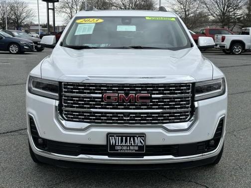 2023 GMC Acadia Denali