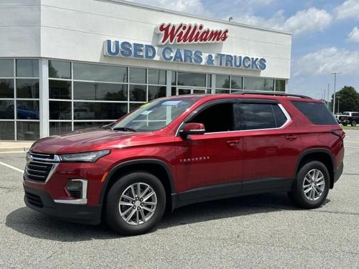 2023 Chevrolet Traverse LT Leather