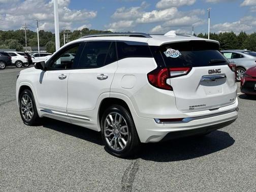 2024 GMC Terrain Denali