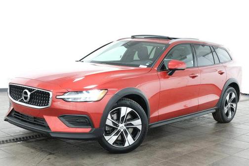 2020 Volvo V60 Cross Country T5