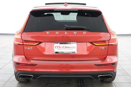 2020 Volvo V60 Cross Country T5