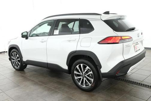 2025 Toyota Corolla Cross XLE