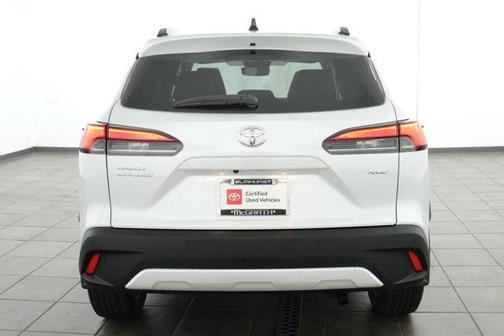 2025 Toyota Corolla Cross XLE