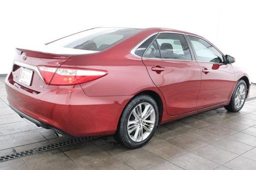 Ruby Flare Pearl 2016 Toyota Camry SE