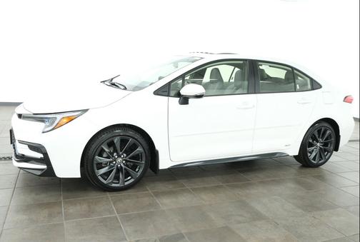 Ice Cap 2025 Toyota Corolla Hybrid SE