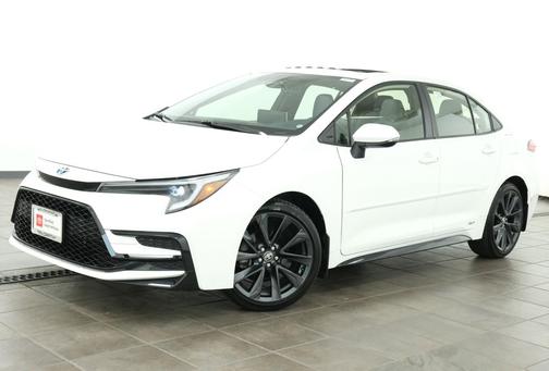 Ice Cap 2025 Toyota Corolla Hybrid SE