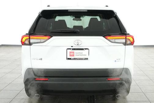 2025 Toyota RAV4 Hybrid SE