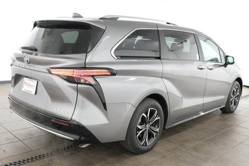 2026 Toyota Sienna Platinum