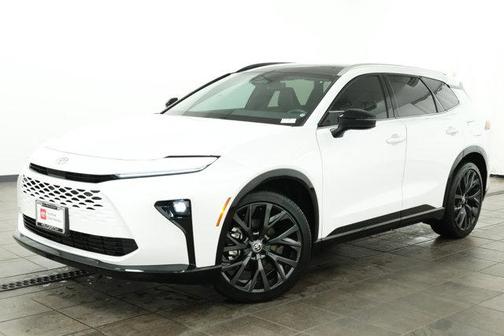 2025 Toyota Crown Signia Limited