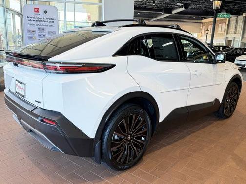 Wind Chill Pearl 2026 Toyota C-HR XSE