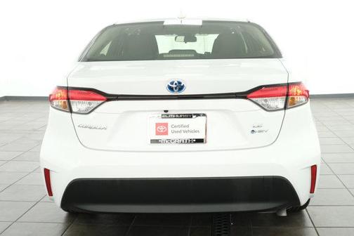 2025 Toyota Corolla Hybrid LE