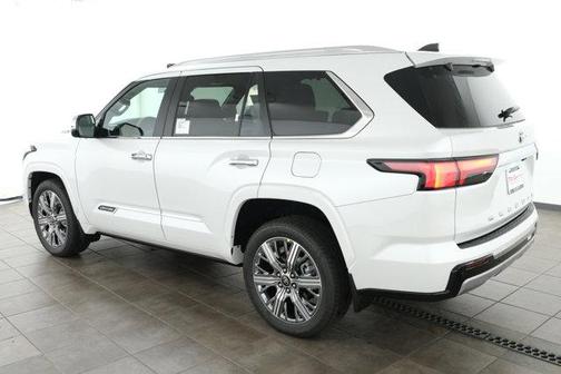 2025 Toyota Sequoia Base