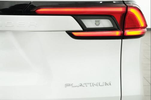Wind Chill Pearl 2026 Toyota Grand Highlander Hybrid Platinum MAX