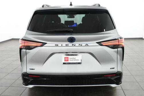 2025 Toyota Sienna XSE 7 Passenger