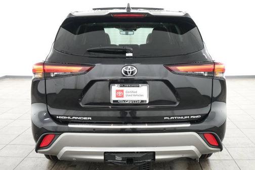 2026 Toyota Highlander Platinum