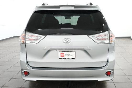 2019 Toyota Sienna SE