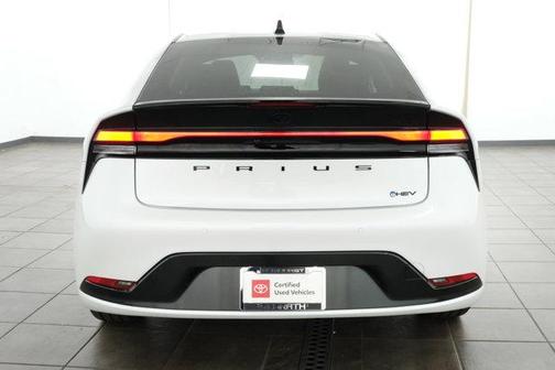 2025 Toyota Prius L